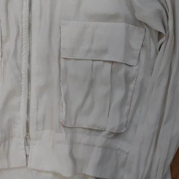 H&M Cream Cropped Jacket - Picture 4 of 8